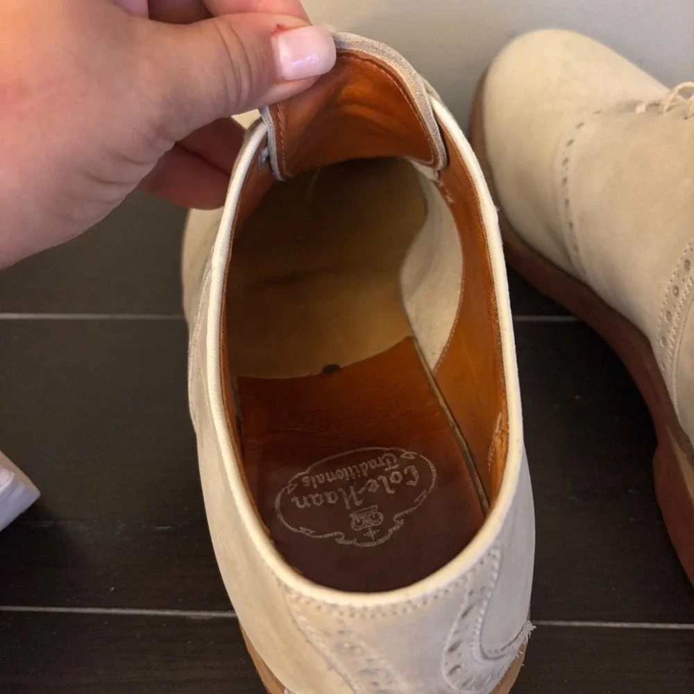 Cole Haan Traditionals | Mens 9 D | Cream Buck Oxford Shoes | Red Brick Sole